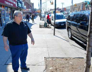 Please DO fence this tree in