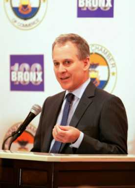 Bronx Chamber of Commerce Exposition draws biz crowd|Bronx Chamber of Commerce Exposition draws biz crowd