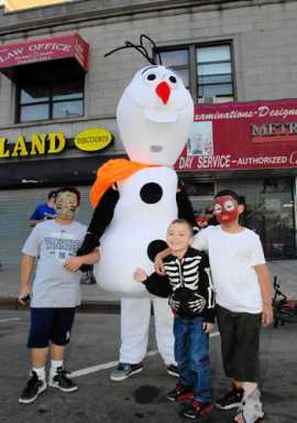 A movie night that’s really cool!|A movie night that’s really cool!