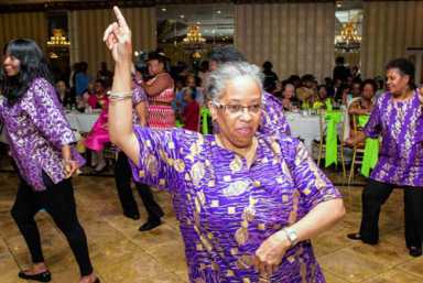 Golden set trips the light fantastic