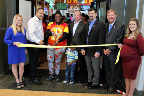 Joe’s Crab Shack opens Bronx location, chains fourth