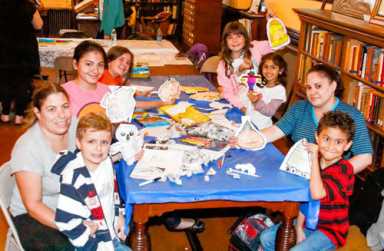 Halloween arts and crafts workshop held|Halloween arts and crafts workshop held