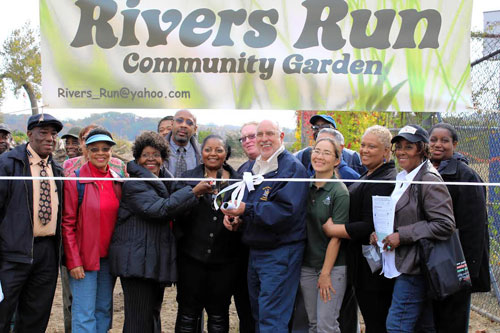 First waterfront community garden finds its way to Co-op City