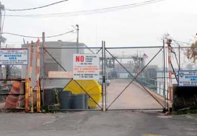 City Island Civic Association, Chamber visit Hart Island and take tour