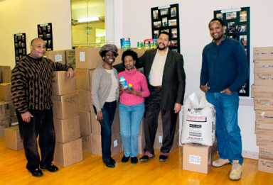 Bronx Pastor sends aid to Liberia