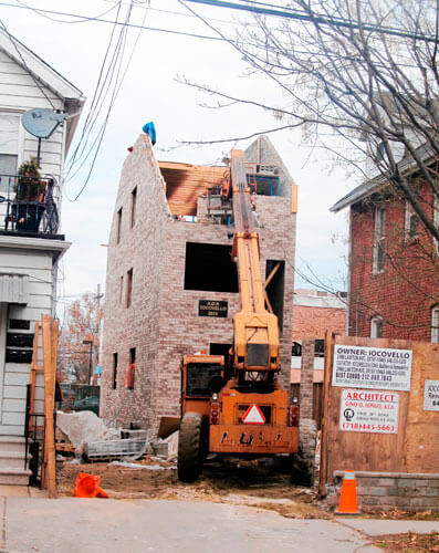 The Department of Buildings allows ‘thin house’ construction in Throggs Neck to continue in ‘fluke’|The Department of Buildings allows ‘thin house’ construction in Throggs Neck to continue in ‘fluke’