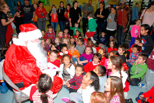 Elementary school holds ‘Frozen’  holiday breakfast|Elementary school holds ‘Frozen’  holiday breakfast|Elementary school holds ‘Frozen’  holiday breakfast