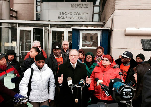 Scott Stringer announced support for legislation to provide attorneys for New Yorkers facing eviction or foreclosures