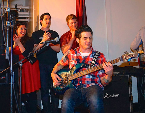 Bronx Underground plays final show|Bronx Underground plays final show