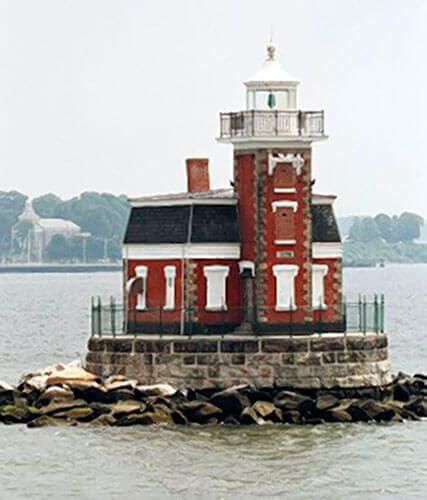 City Island Nautical Museum works to save Eastchester Bay Lighthouse