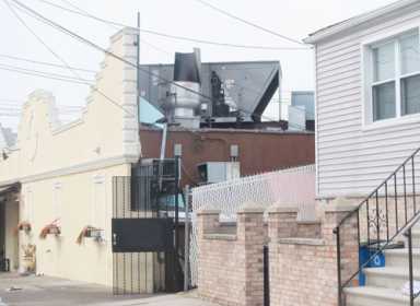 Havana Cafe to voluntarily build sound buffering parapet around rooftop mechanical systems