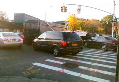 Taffic agents requested to unblock intersection