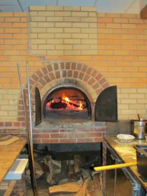 Scavello’s on the Island opens on City Island|Scavello’s on the Island opens on City Island