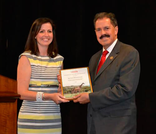 Serrano awarded by Association of Zoos and Aquariums|Serrano awarded by Association of Zoos and Aquariums
