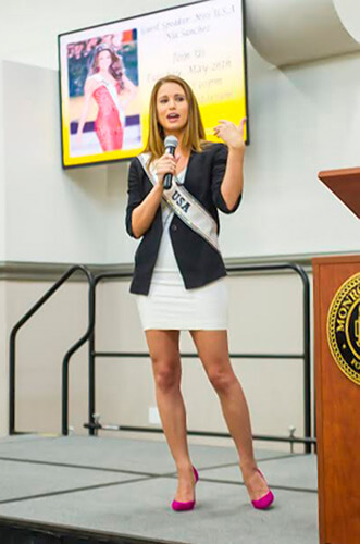 Miss USA Visits Monroe College|Miss USA Visits Monroe College