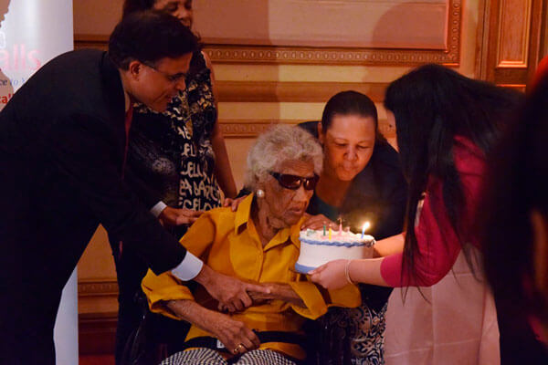 EssenMED’s 10-year breakfast celebrates Bronx centenarians’ birthdays
