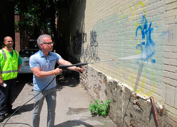 Graffiti cleared from building on Williasmbridge Road