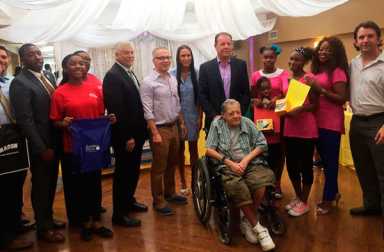Bronx Chamber hosts Allerton cleanup