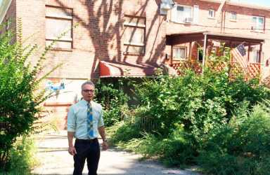 Councilman Vacca facilitates cleanup at vacant Throggs Neck property|Councilman Vacca facilitates cleanup at vacant Throggs Neck property