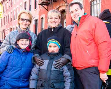 Volunteer and health care agency partner for Turkey Giveaway