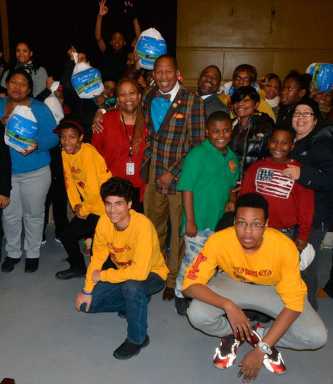 King holds turkey giveaway, offers resident assistance