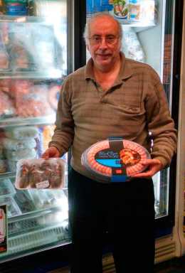 Giordano Big G continues Christmas tradition