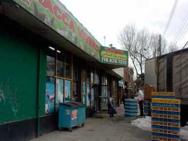 Residents raise stink over slaughterhouse|Residents raise stink over slaughterhouse