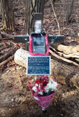 Father hopes to restore memorial of late son|Father hopes to restore memorial of late son|Father hopes to restore memorial of late son