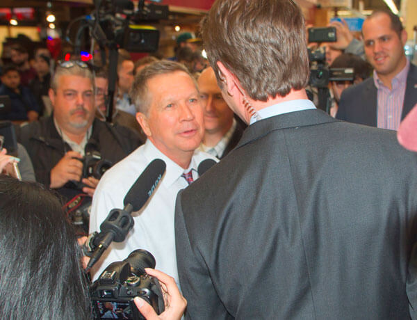 Kasich Visits Mike’s Deli