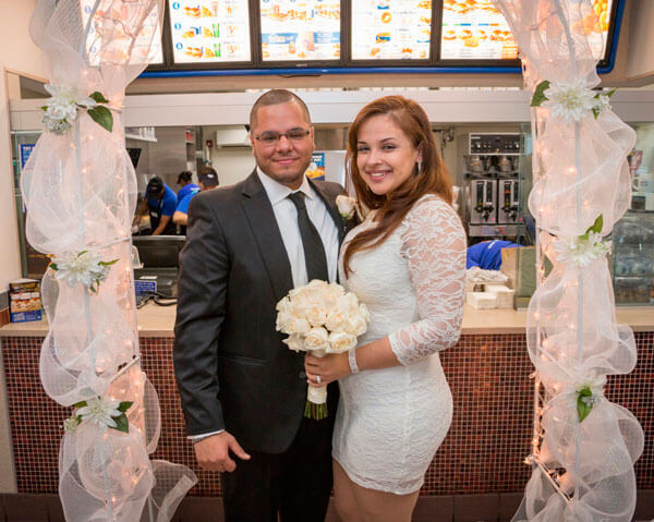Couple Married At White Castle|Couple Married At White Castle