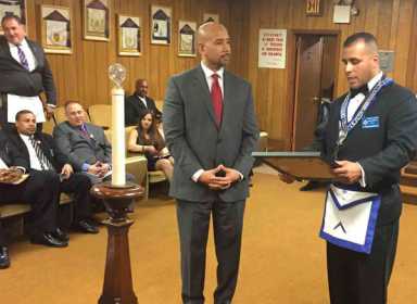 Diaz Receives Masonic Award