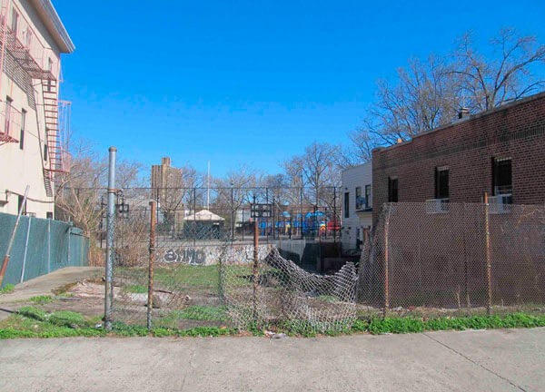 Vacant Morris Park lot with a controversial history may be developed
