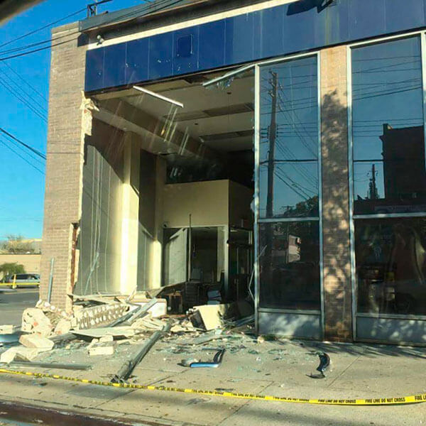 Reckless wrecker crashes into Bronx Council on the Arts headquarters