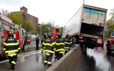 Tractor Trailer Jackknifes On Bruckner Expressway