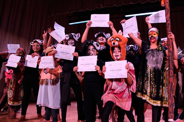 Joyner Crowns Lion King Students