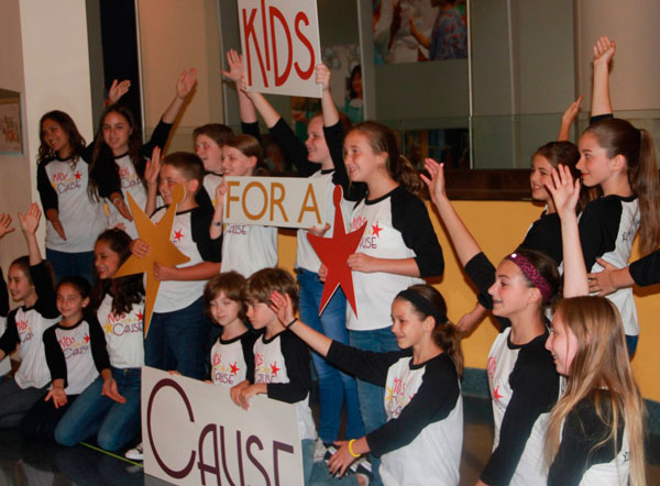 Theater Group Performs At Monte Children’s Hospital