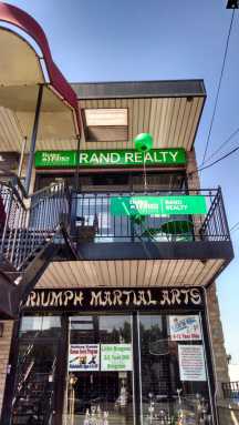 Rand realty opens first BX office on East Tremont|Rand realty opens first BX office on East Tremont