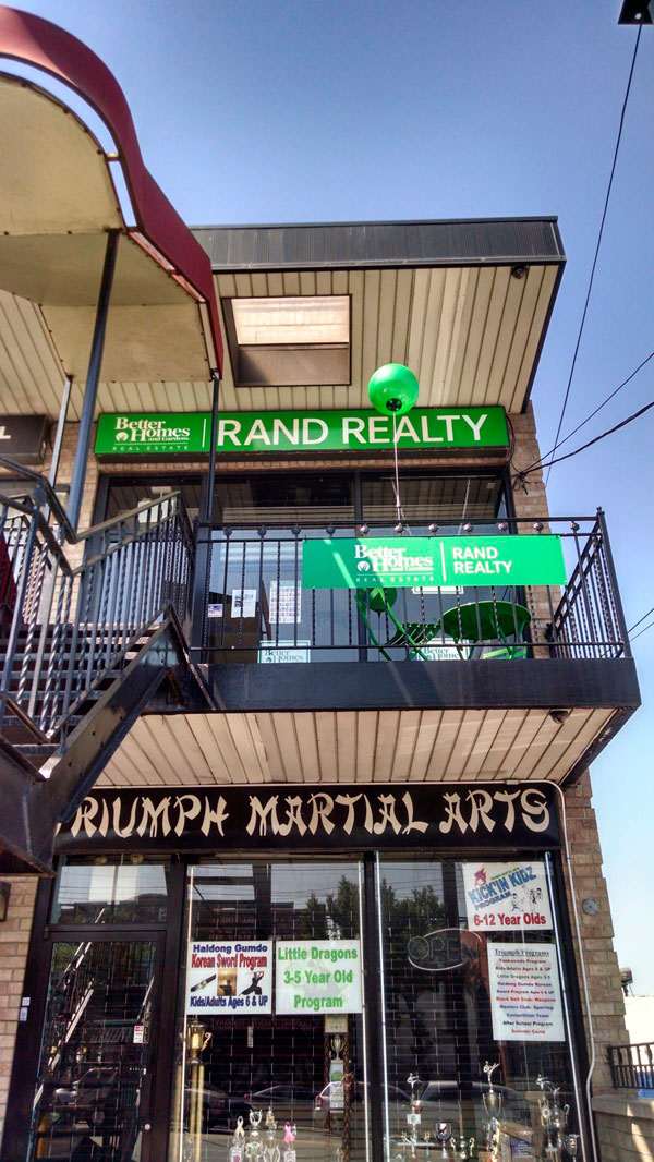 Rand realty opens first BX office on East Tremont|Rand realty opens first BX office on East Tremont