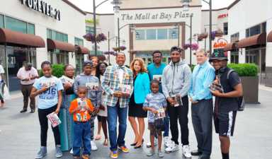 Student discount program launched at Bay Plaza at urging of Truman High School youth