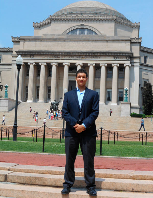 Bronx Stepinac Student Earns Full Scholarship