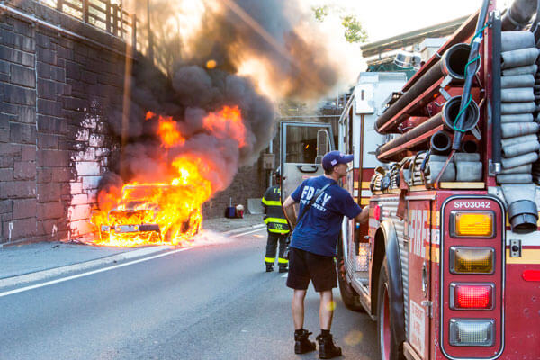 Car Fire On Cross Bronx Expressway|Car Fire On Cross Bronx Expressway