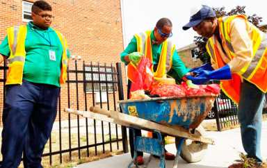 King, Baychester residents plant 9-11 daffodils