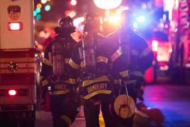 Explosion rocks Manhattan