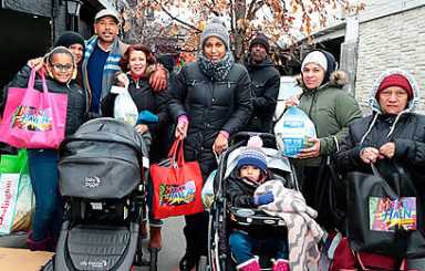 FreshDirect, Merchants Distribute 500 Turkeys|FreshDirect, Merchants Distribute 500 Turkeys