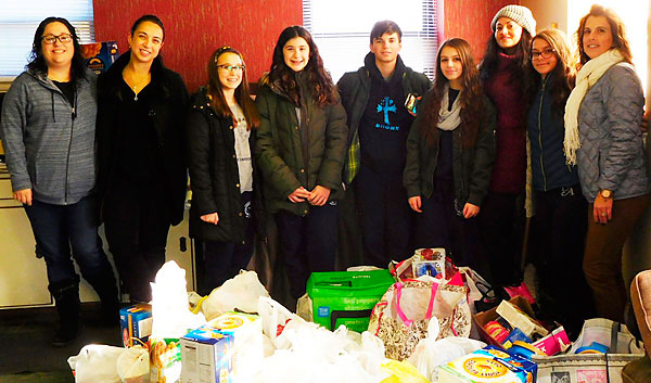 Greek American Institute Student Council Donates To Love Kitchen