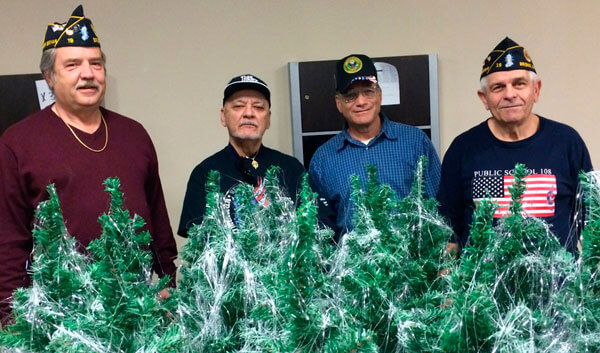 Post 19 Provides Holiday Decorations To Veterans