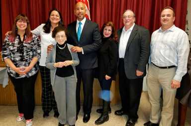 Diaz Attends Waterbury LaSalle Community Association Meeting