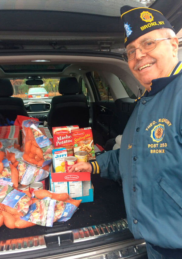 Korony Post 253 Distributes Thanksgiving Turkeys