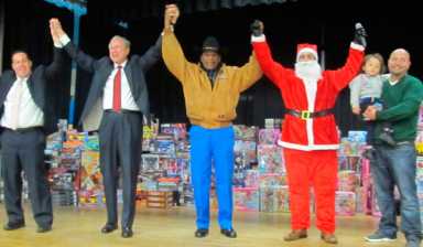 Annual toy giveaway hosted by Diaz, Salamanca and NYSRP