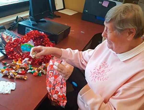 MJHS Hospice Spread Valentine Cheer To Residents
